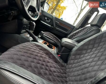 Серый Мицубиси Паджеро, объемом двигателя 2.97 л и пробегом 198 тыс. км за 10000 $, фото 19 на Automoto.ua