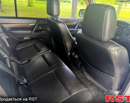 Серый Мицубиси Паджеро, объемом двигателя 3 л и пробегом 213 тыс. км за 12500 $, фото 8 на Automoto.ua