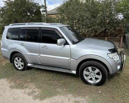 Серый Мицубиси Паджеро, объемом двигателя 3.2 л и пробегом 284 тыс. км за 11500 $, фото 1 на Automoto.ua