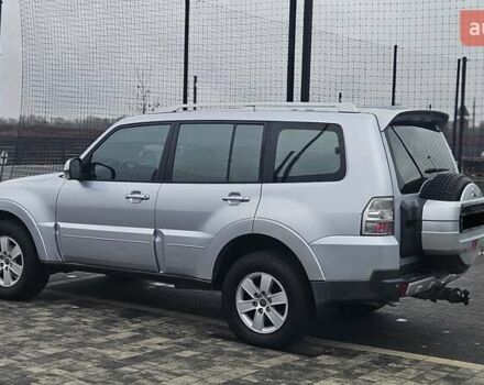 Серый Мицубиси Паджеро, объемом двигателя 3 л и пробегом 259 тыс. км за 9700 $, фото 10 на Automoto.ua