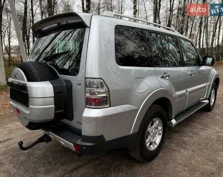 Серый Мицубиси Паджеро, объемом двигателя 2.97 л и пробегом 198 тыс. км за 10000 $, фото 17 на Automoto.ua