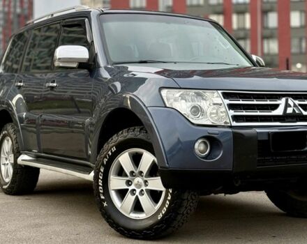 Сірий Міцубісі Паджеро, об'ємом двигуна 3 л та пробігом 245 тис. км за 9950 $, фото 5 на Automoto.ua