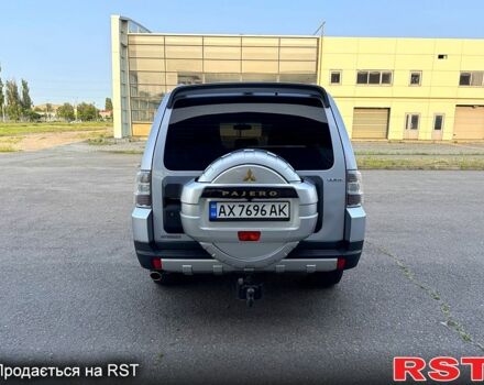 Сірий Міцубісі Паджеро, об'ємом двигуна 3.8 л та пробігом 178 тис. км за 11999 $, фото 2 на Automoto.ua
