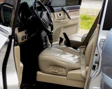 Сірий Міцубісі Паджеро, об'ємом двигуна 2.97 л та пробігом 203 тис. км за 11500 $, фото 12 на Automoto.ua