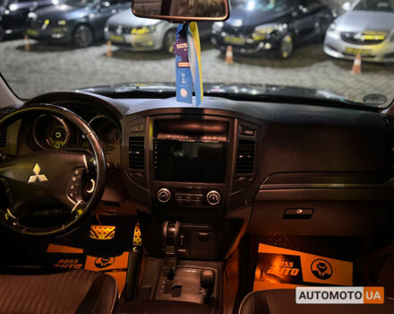 Мицубиси Паджеро 2010 в Мукачеве на Automoto.ua Серый Мицубиси Паджеро, объемом двигателя 3.2 л и пробегом 290 тыс. км за 15990 $, фото 19 на Automoto.ua