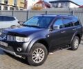 Серый Мицубиси Паджеро, объемом двигателя 2.48 л и пробегом 215 тыс. км за 10500 $, фото 2 на Automoto.ua