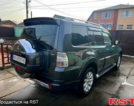 Серый Мицубиси Паджеро, объемом двигателя 3.2 л и пробегом 212 тыс. км за 17000 $, фото 3 на Automoto.ua