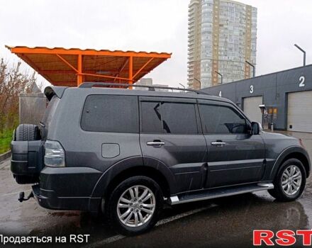 Серый Мицубиси Паджеро, объемом двигателя 3.2 л и пробегом 183 тыс. км за 18500 $, фото 3 на Automoto.ua