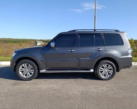 Сірий Міцубісі Паджеро, об'ємом двигуна 3.2 л та пробігом 183 тис. км за 19999 $, фото 5 на Automoto.ua