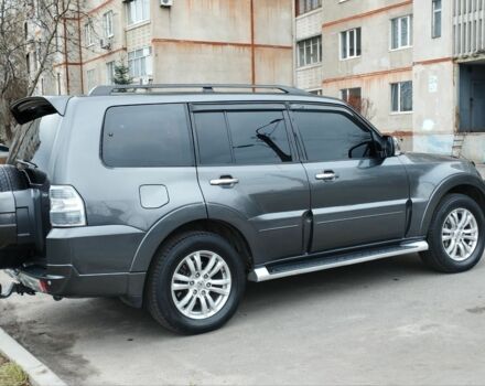 Серый Мицубиси Паджеро, объемом двигателя 3.2 л и пробегом 184 тыс. км за 17900 $, фото 5 на Automoto.ua