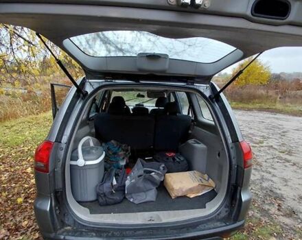 Сірий Міцубісі Паджеро, об'ємом двигуна 2.5 л та пробігом 245 тис. км за 13000 $, фото 7 на Automoto.ua