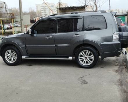 Серый Мицубиси Паджеро, объемом двигателя 3.2 л и пробегом 184 тыс. км за 17900 $, фото 4 на Automoto.ua