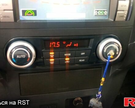 Серый Мицубиси Паджеро, объемом двигателя 3.2 л и пробегом 199 тыс. км за 19000 $, фото 12 на Automoto.ua