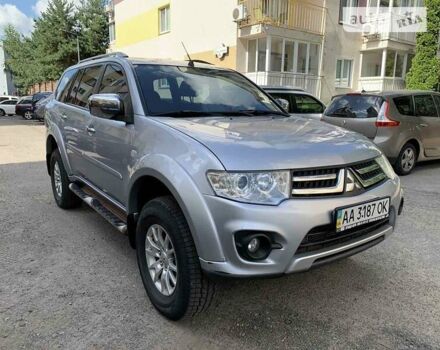 Серый Мицубиси Паджеро, объемом двигателя 2.48 л и пробегом 182 тыс. км за 15200 $, фото 5 на Automoto.ua