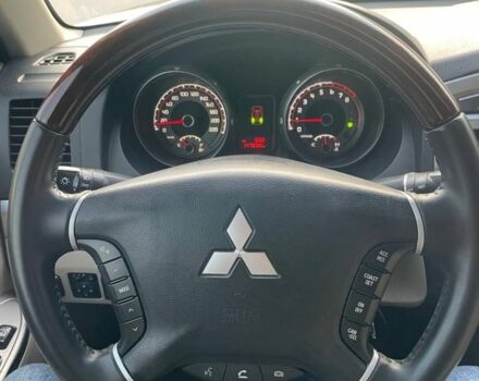 Серый Мицубиси Паджеро, объемом двигателя 3.5 л и пробегом 149 тыс. км за 23500 $, фото 8 на Automoto.ua