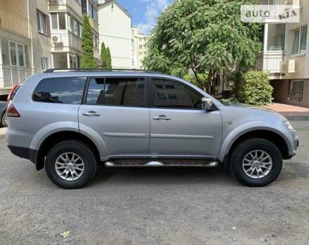 Серый Мицубиси Паджеро, объемом двигателя 2.48 л и пробегом 182 тыс. км за 15200 $, фото 1 на Automoto.ua