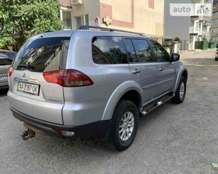 Серый Мицубиси Паджеро, объемом двигателя 2.48 л и пробегом 182 тыс. км за 15200 $, фото 10 на Automoto.ua
