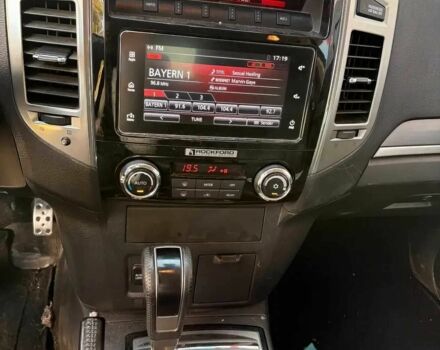 Серый Мицубиси Паджеро, объемом двигателя 3.2 л и пробегом 57 тыс. км за 20000 $, фото 7 на Automoto.ua