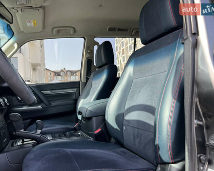 Сірий Міцубісі Паджеро, об'ємом двигуна 3 л та пробігом 186 тис. км за 21500 $, фото 29 на Automoto.ua