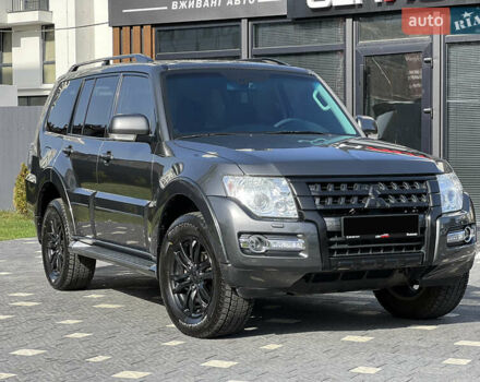 Сірий Міцубісі Паджеро, об'ємом двигуна 3 л та пробігом 186 тис. км за 21500 $, фото 1 на Automoto.ua