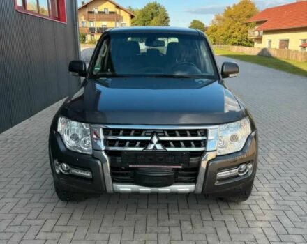 Сірий Міцубісі Паджеро, об'ємом двигуна 3.2 л та пробігом 65 тис. км за 18000 $, фото 1 на Automoto.ua