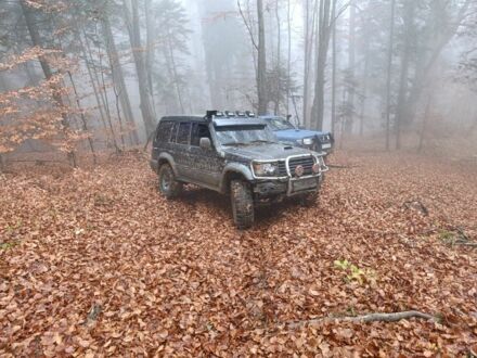 Серый Мицубиси Паджеро, объемом двигателя 2.8 л и пробегом 300 тыс. км за 5200 $, фото 1 на Automoto.ua