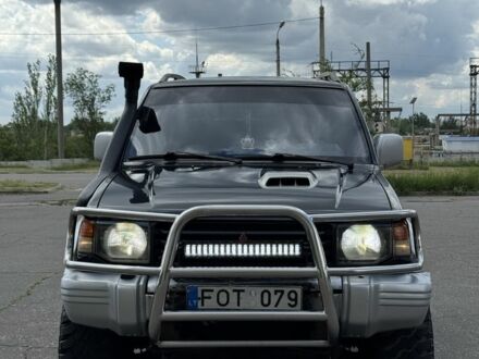 Міцубісі Паджеро 1995 у Краматорске на Automoto.ua Сірий Міцубісі Паджеро, об'ємом двигуна 2.8 л та пробігом 190 тис. км за 3670 $, фото 1 на Automoto.ua