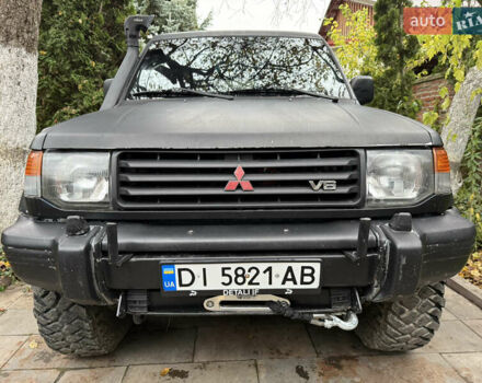Сірий Міцубісі Паджеро, об'ємом двигуна 3.5 л та пробігом 386 тис. км за 8500 $, фото 1 на Automoto.ua