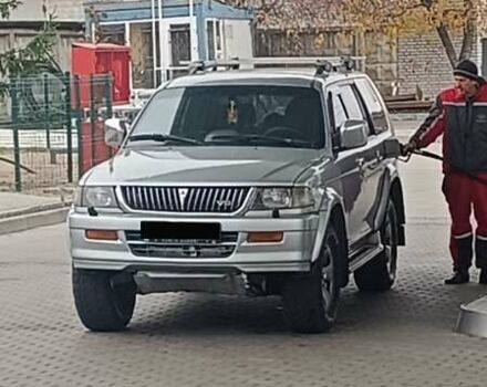 Сірий Міцубісі Паджеро, об'ємом двигуна 2.97 л та пробігом 322 тис. км за 7000 $, фото 1 на Automoto.ua