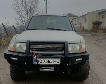 Серый Мицубиси Паджеро, объемом двигателя 3.2 л и пробегом 200 тыс. км за 9500 $, фото 1 на Automoto.ua