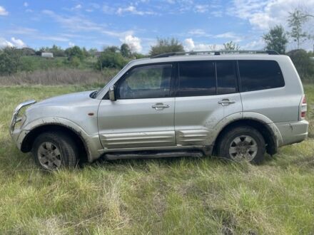 Міцубісі Паджеро 2001 у Сумах на Automoto.ua Сірий Міцубісі Паджеро, об'ємом двигуна 3.2 л та пробігом 450 тис. км за 4500 $, фото 1 на Automoto.ua