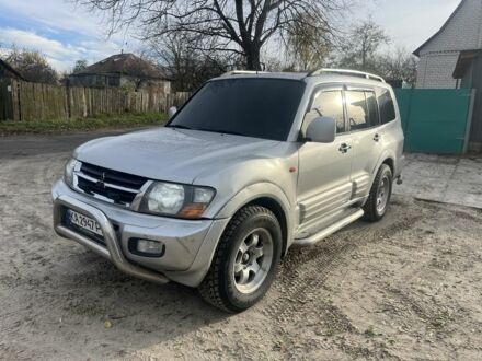 Міцубісі Паджеро 2001 у Остер на Automoto.ua Сірий Міцубісі Паджеро, об'ємом двигуна 3.5 л та пробігом 400 тис. км за 6800 $, фото 1 на Automoto.ua