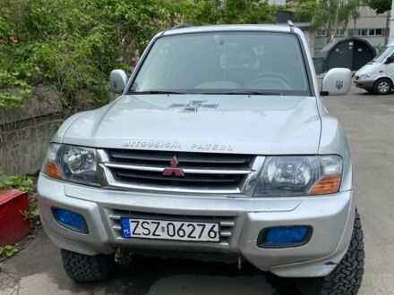 Міцубісі Паджеро 2001 у Києві на Automoto.ua Сірий Міцубісі Паджеро, об'ємом двигуна 3.2 л та пробігом 330 тис. км за 5500 $, фото 1 на Automoto.ua