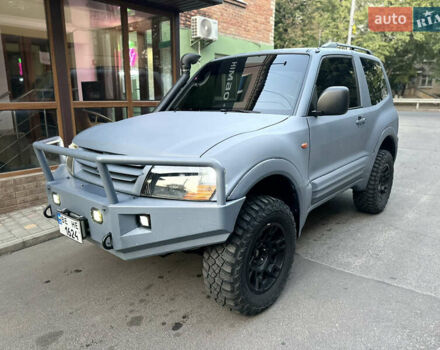 Сірий Міцубісі Паджеро, об'ємом двигуна 3.2 л та пробігом 262 тис. км за 9855 $, фото 1 на Automoto.ua