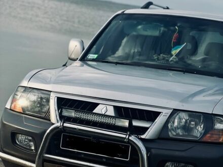 Серый Мицубиси Паджеро, объемом двигателя 3.2 л и пробегом 352 тыс. км за 6500 $, фото 1 на Automoto.ua