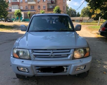 Сірий Міцубісі Паджеро, об'ємом двигуна 3.2 л та пробігом 300 тис. км за 4950 $, фото 1 на Automoto.ua