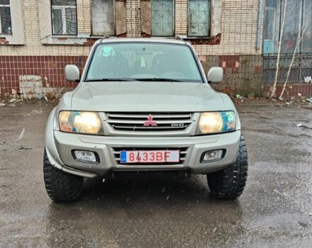 Серый Мицубиси Паджеро, объемом двигателя 3.2 л и пробегом 362 тыс. км за 4613 $, фото 1 на Automoto.ua