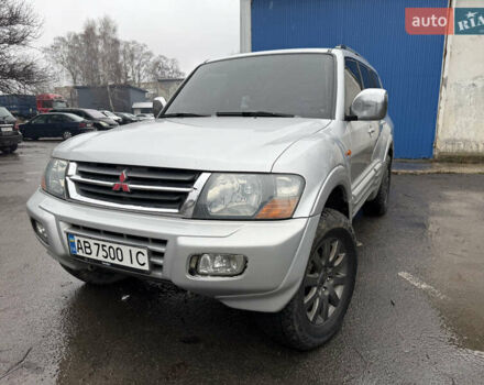 Серый Мицубиси Паджеро, объемом двигателя 3.2 л и пробегом 354 тыс. км за 8300 $, фото 1 на Automoto.ua