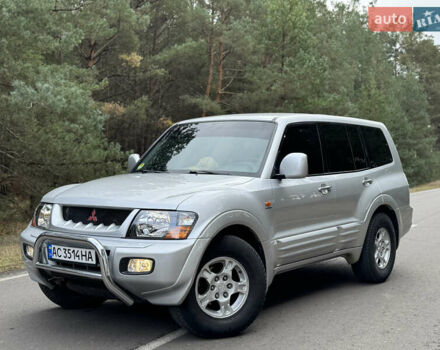 Міцубісі Паджеро 2002 у Луцьку на Automoto.ua Сірий Міцубісі Паджеро, об'ємом двигуна 3.2 л та пробігом 337 тис. км за 8900 $, фото 1 на Automoto.ua