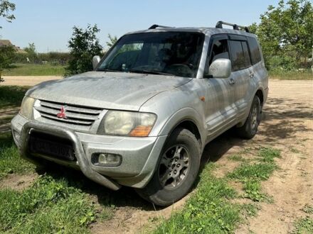 Сірий Міцубісі Паджеро, об'ємом двигуна 0.32 л та пробігом 320 тис. км за 6000 $, фото 1 на Automoto.ua