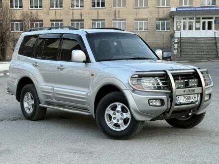 Сірий Міцубісі Паджеро, об'ємом двигуна 3.2 л та пробігом 278 тис. км за 8300 $, фото 1 на Automoto.ua