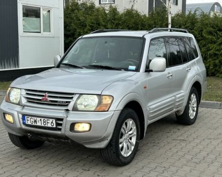 Серый Мицубиси Паджеро, объемом двигателя 3.2 л и пробегом 400 тыс. км за 3850 $, фото 1 на Automoto.ua