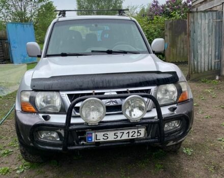 Сірий Міцубісі Паджеро, об'ємом двигуна 3.2 л та пробігом 300 тис. км за 5300 $, фото 1 на Automoto.ua