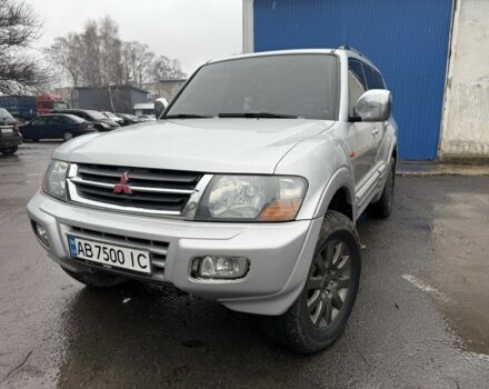 Серый Мицубиси Паджеро, объемом двигателя 3.2 л и пробегом 354 тыс. км за 8300 $, фото 1 на Automoto.ua