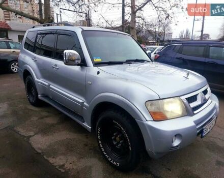 Сірий Міцубісі Паджеро, об'ємом двигуна 3 л та пробігом 387 тис. км за 5999 $, фото 1 на Automoto.ua