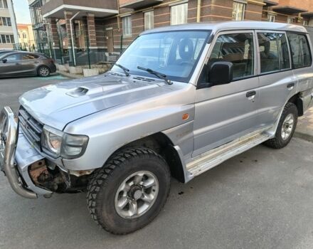 Сірий Міцубісі Паджеро, об'ємом двигуна 3 л та пробігом 380 тис. км за 3650 $, фото 1 на Automoto.ua