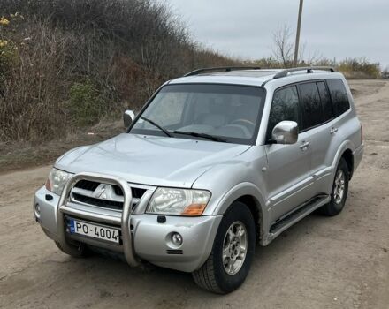 Серый Мицубиси Паджеро, объемом двигателя 3.2 л и пробегом 333 тыс. км за 4550 $, фото 1 на Automoto.ua