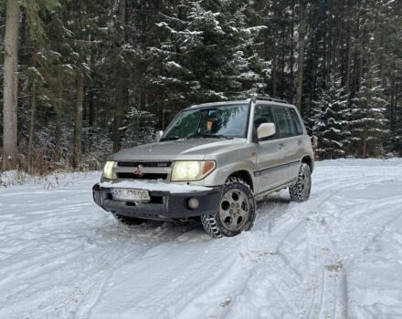 Серый Мицубиси Паджеро, объемом двигателя 2 л и пробегом 260 тыс. км за 5100 $, фото 1 на Automoto.ua
