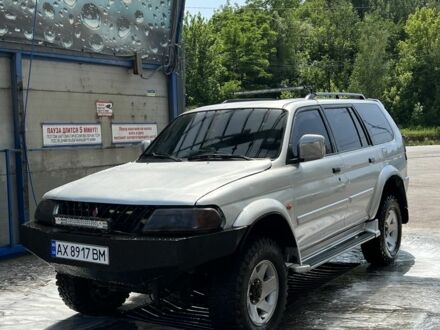 Міцубісі Паджеро 2003 у Чугуеве на Automoto.ua Сірий Міцубісі Паджеро, об'ємом двигуна 3 л та пробігом 300 тис. км за 4900 $, фото 1 на Automoto.ua