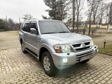 Сірий Міцубісі Паджеро, об'ємом двигуна 3.5 л та пробігом 250 тис. км за 6000 $, фото 1 на Automoto.ua
